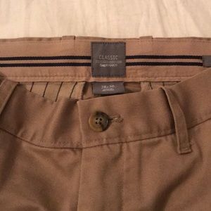 CLASSIC GAP Khakis